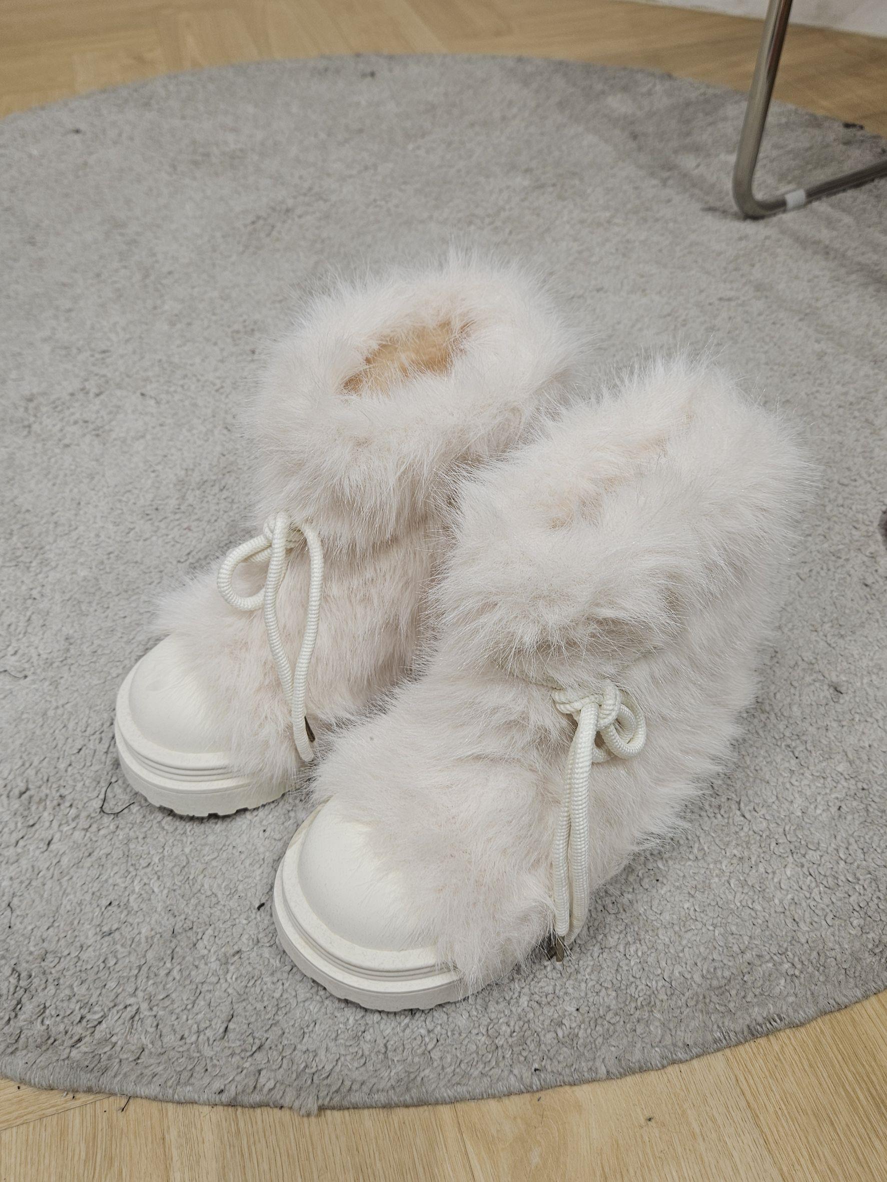 純白毛毛雪靴